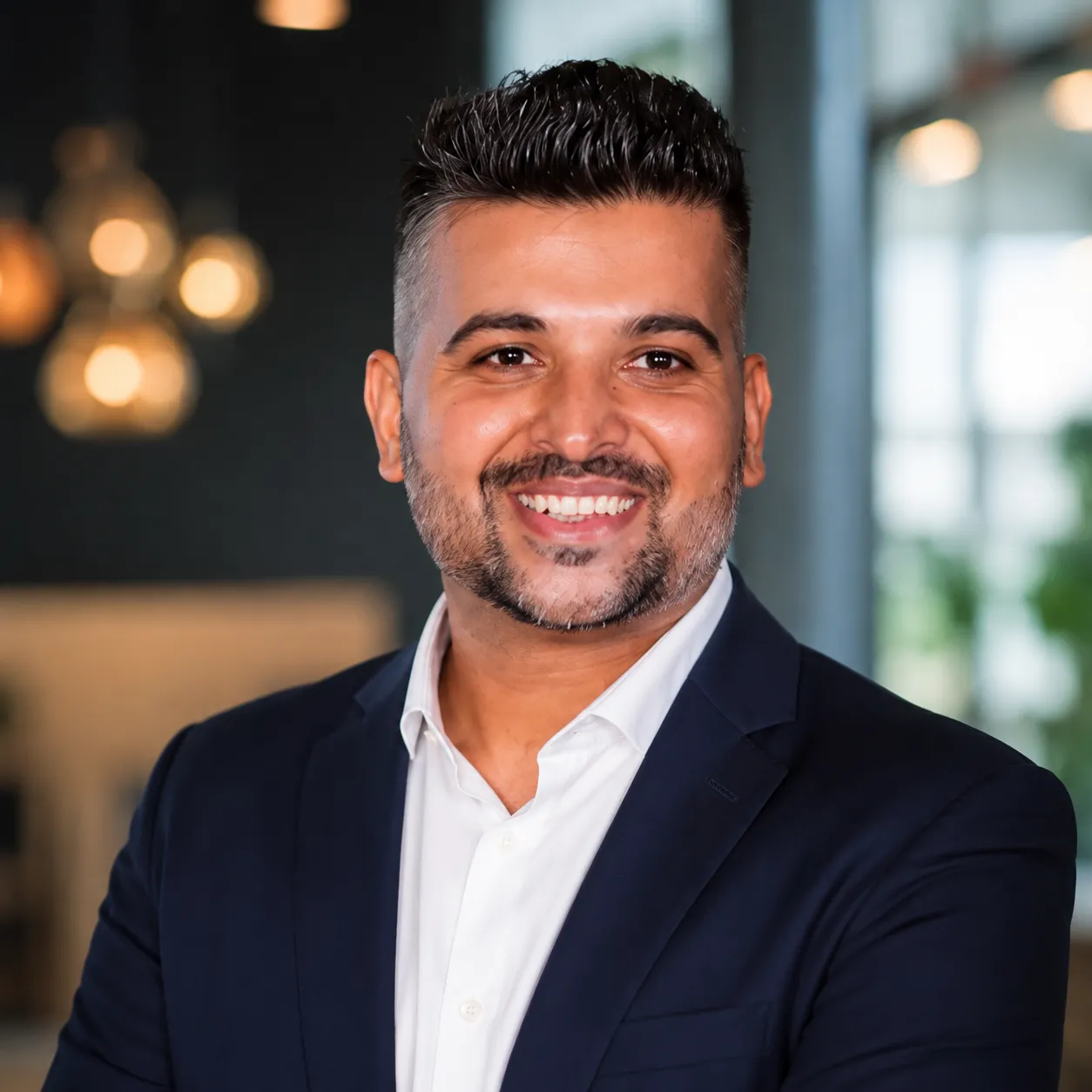 Vikas Solanke, founder of FancyVipNumbers.com